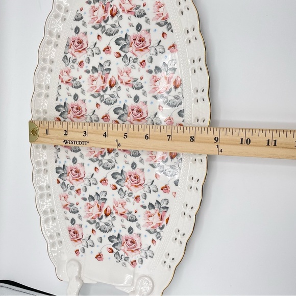 Solecasa  Old Country Roses Basket Ceramic Floral Oval Tray with Handles - Picture 8 of 8